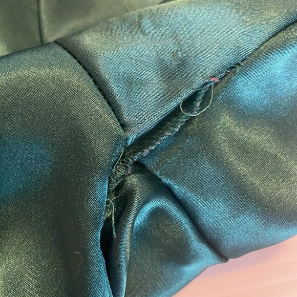 Vtg Victoria's Secret Gold Label Green Satin Button Down Sleep Shirt S Designer - Picture 12 of 13